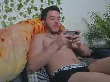 Chaturbate Sex Cam of bravo_maestro