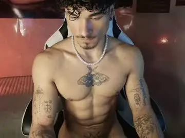 Chaturbate Live Sex Cam of thomas_fit1