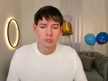 Chaturbate Live Sex Cam of kyle_barry
