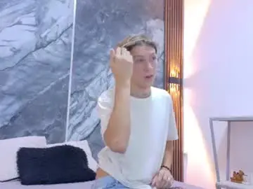 Chaturbate Best live sex cam show of liamcarter__