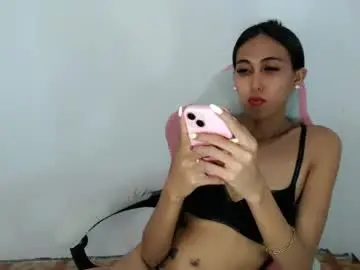 Chaturbate Free Live Porn of lucyseductive_