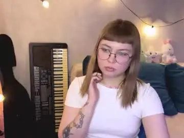 Chaturbate Free Live Porn of susiemilkis