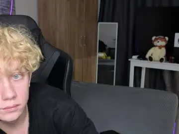 Chaturbate Live Sex of em_chipsi