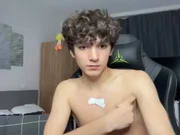 Chaturbate Free Live Porn of em_chipsi