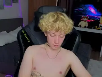 Chaturbate Live Sex Cam of em_chipsi
