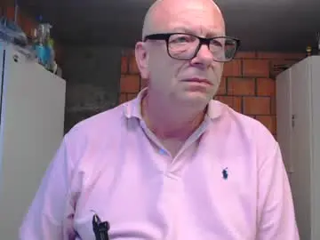 Chaturbate Live Sex Cam of machinegun3dx