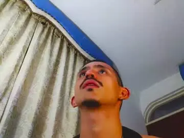 Chaturbate Live Sex Cam of xxxhome_alonexxx