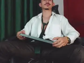 Chaturbate Nude Webcam of xxxhome_alonexxx