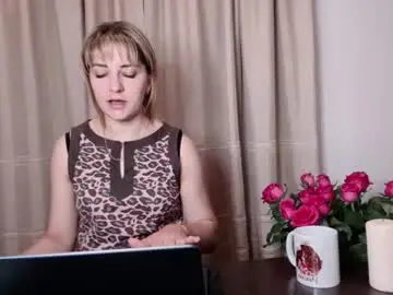 Chaturbate Sex Chat of crystalfever_