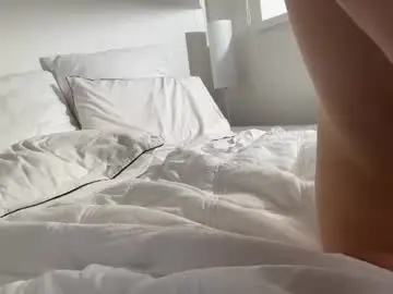 Chaturbate Free Live Porn of villanelle_l