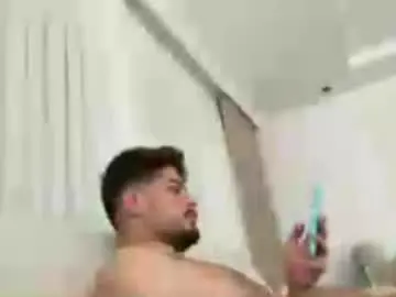Chaturbate Live Porn of realhornyboy35