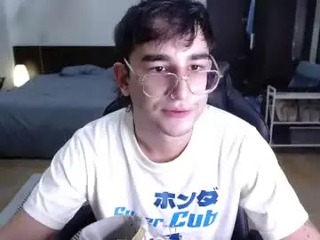 Chaturbate Watch Live Sex Cams of steveoceanbeanhuge