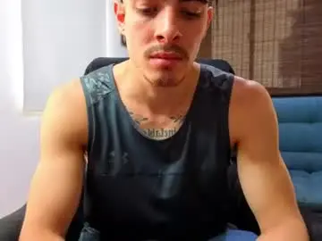 Chaturbate Live Sex Cam of ethangreey1