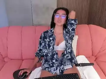 Chaturbate Watch Live Sex Cams of luna_roja257