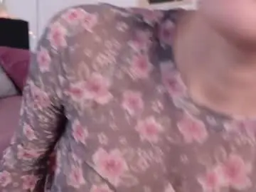 Chaturbate Sex Cam of pauline_peach_