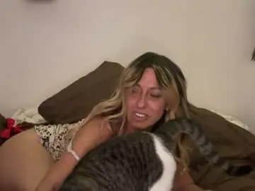 Chaturbate Free Porn Cam of ravenoldschool11