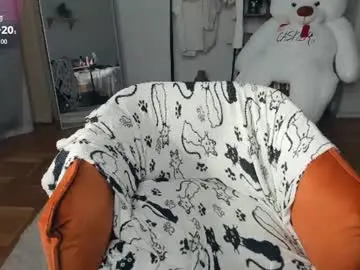 Chaturbate Live Sex Cam of glossybabe_