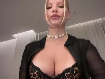 Chaturbate Adult Video Chat of killer__tits