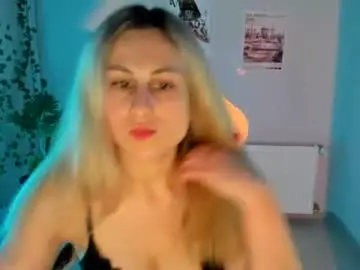 Chaturbate Adult Video Chat of julia_sunshinee