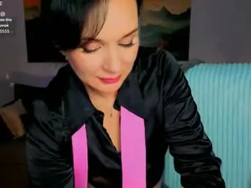 Chaturbate Live Sex Cam of sofia_ford