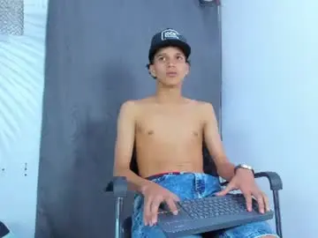Chaturbate Live Sex Cam of endryboy