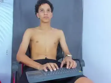Chaturbate Free Porn Cam of endryboy