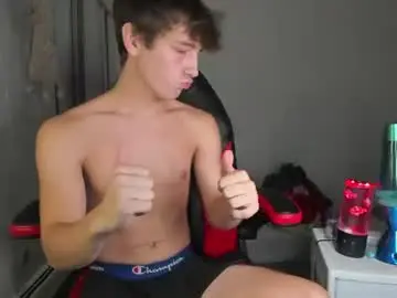 Chaturbate Best live sex cam show of kroddy1985