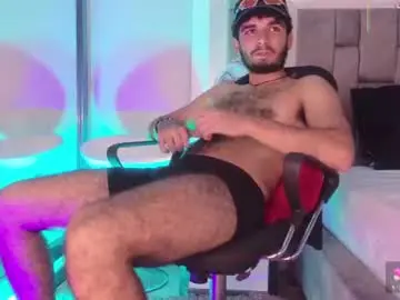 Chaturbate Free Porn Cam of lucasthomson_