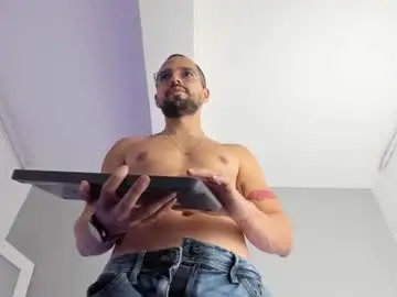 Chaturbate Live Sex of marco_moretti