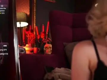 Chaturbate Sex Cam of vinyl_kiss