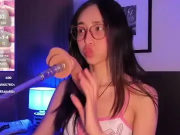 Chaturbate Nude Webcam of doll_bella_