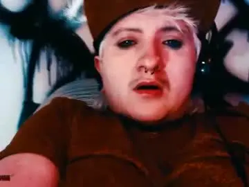 Chaturbate Nude Webcam of ftmblueyes