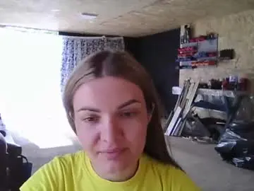 Chaturbate Live Sex Cam of kitcatheaven4u