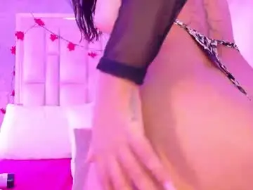 Chaturbate Nude Webcam of lunarosse18