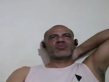 Chaturbate Live Sex Cam of retlam37