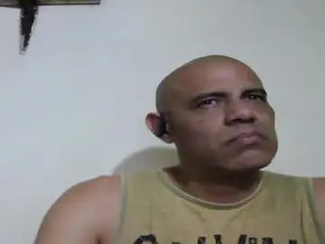 Chaturbate Watch Live Sex Cams of retlam37