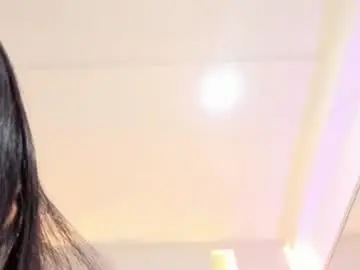 Chaturbate Live Sex Cam of salomebell