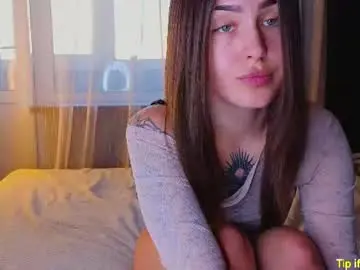 Chaturbate Adult Webcams of tinnymollys01