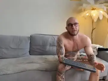 Chaturbate Live Porn of michaelbradley_for_u