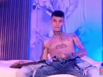 Chaturbate Live Sex Cam of paulo527