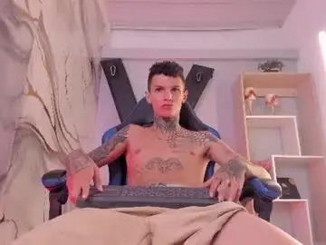 Chaturbate Best live sex cam show of paulo527