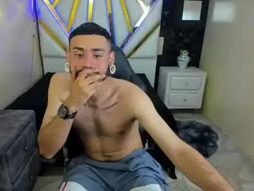 Chaturbate Live Sex Cam of brunocarzon