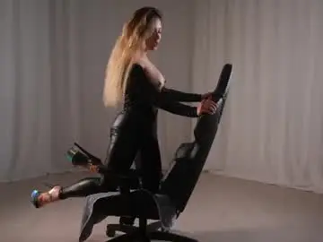 Chaturbate Live Porn of kittycaitlin
