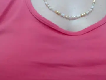 Chaturbate Adult Video Chat of leonela_69