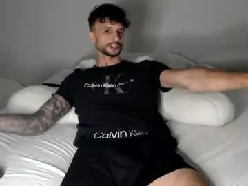 Chaturbate Watch Live Sex Cams of papijakey