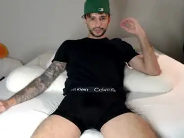 Chaturbate Live Porn of papijakey