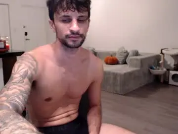 Chaturbate Free Live Porn of papijakey