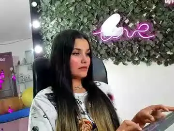 Chaturbate Sex Chat of destinyhills_