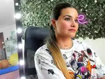 Chaturbate Live Sex Cam of destinyhills_
