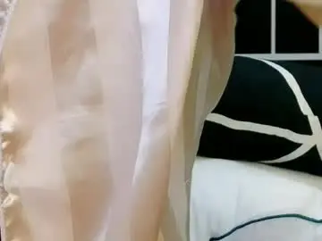 Chaturbate Sex Cam of hugecockcum69